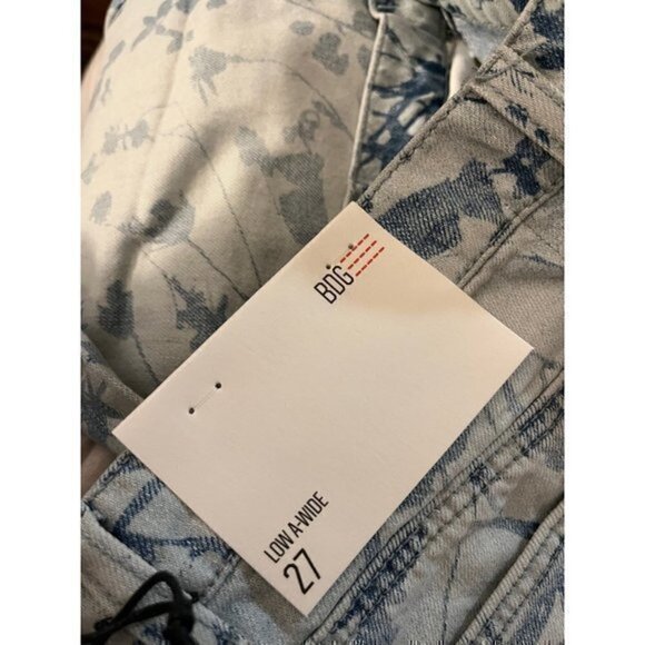 BDG Low & Wide Jean - Floral Print Size 27 - Picture 8 of 9